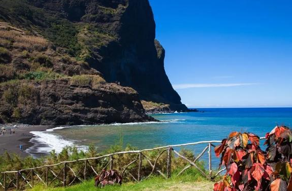 几内亚比绍绿卡能选哪些学校 几内亚比绍移民