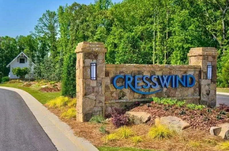 美国EB5新政80万美元乡村项目-双子湖养老别墅社区项目实地考察