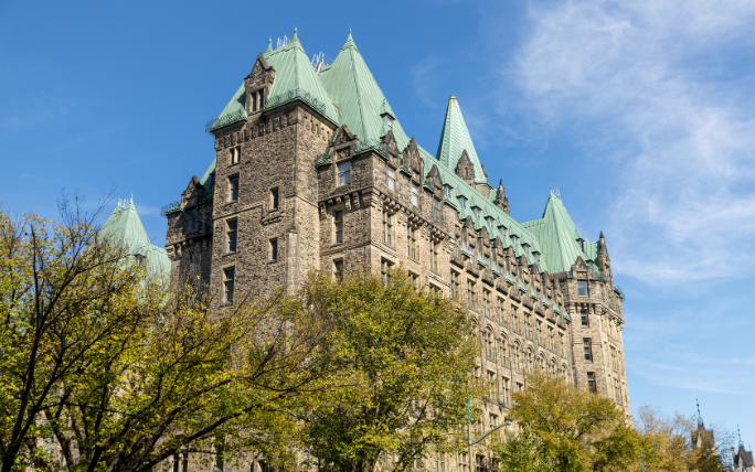 大龄申请人移民