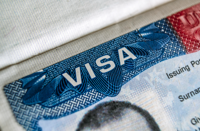 美国移民法中的“双意图”是什么？哪些签证允许合法移民倾向