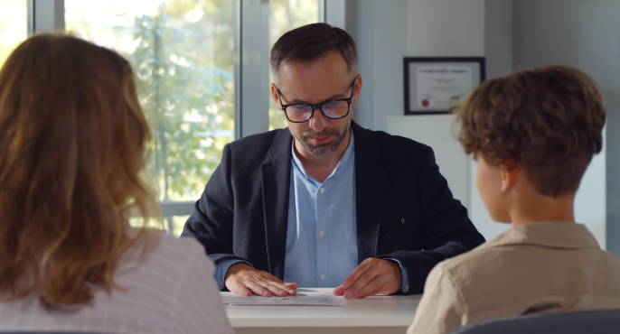 持F-1签证读高中，如何巧妙规避“年龄倒挂”风险？