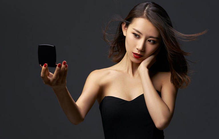美签面试穿什么？着装影响签证官的第一印象？